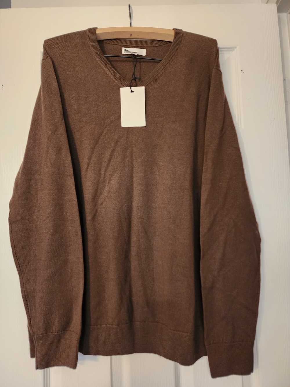 XL Men's V-Neck Sweater 100% MERINO WOOL Classic Casual Knit